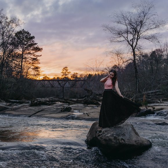 Meet your Posher! 🙋🏻 - Picture 6 of 10